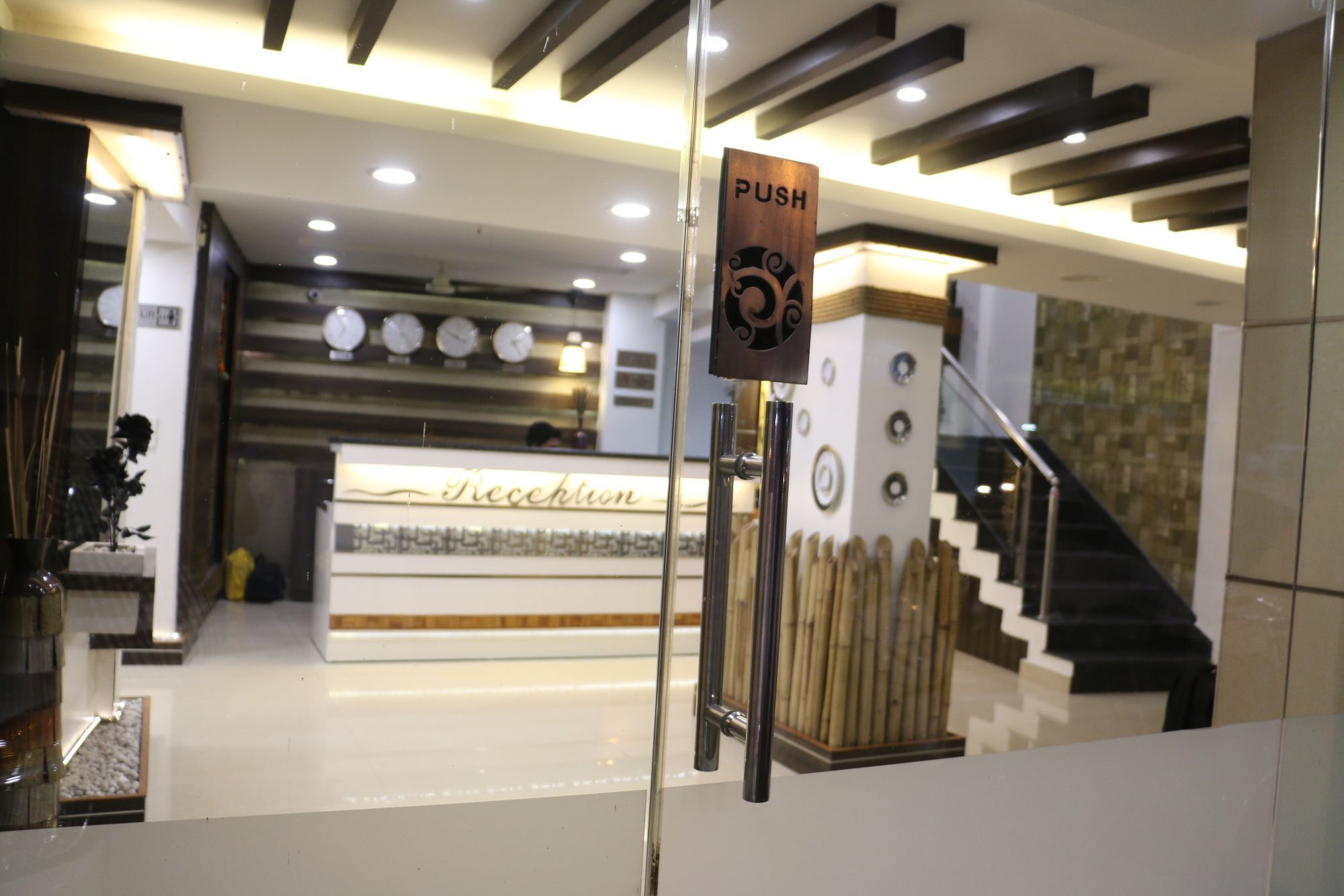Hotel Shalimar Deluxe Bhopal Extérieur photo
