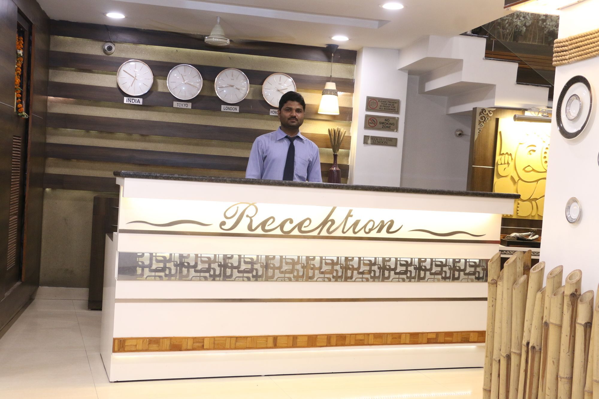 Hotel Shalimar Deluxe Bhopal Extérieur photo
